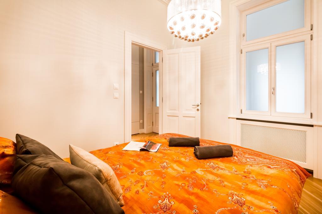 Apartamento Bpr Opera Lux Treasure Budapest Exterior foto